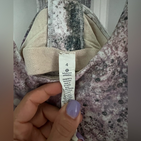 SIZE FOUR LULULEMON RACERBACK TOP - Picture 3 of 4